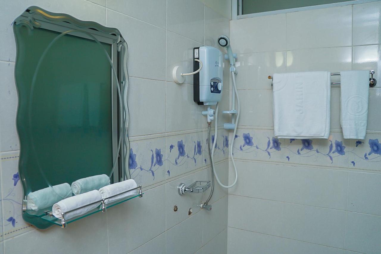 Jarin Hotel Кампала Экстерьер фото